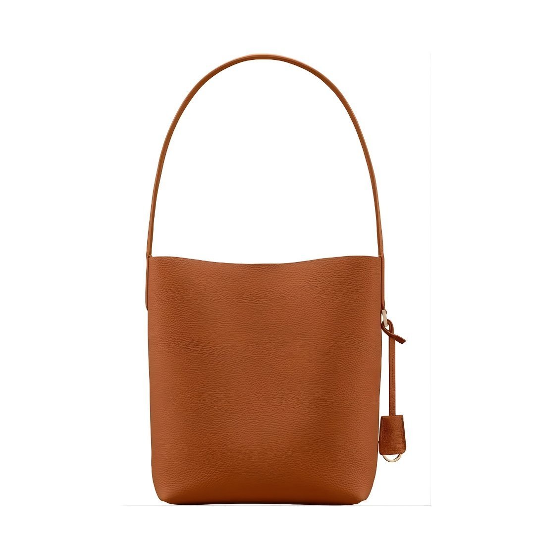 Classic Brown Leather Shoulder Bag for Women Everyday Style Elegance