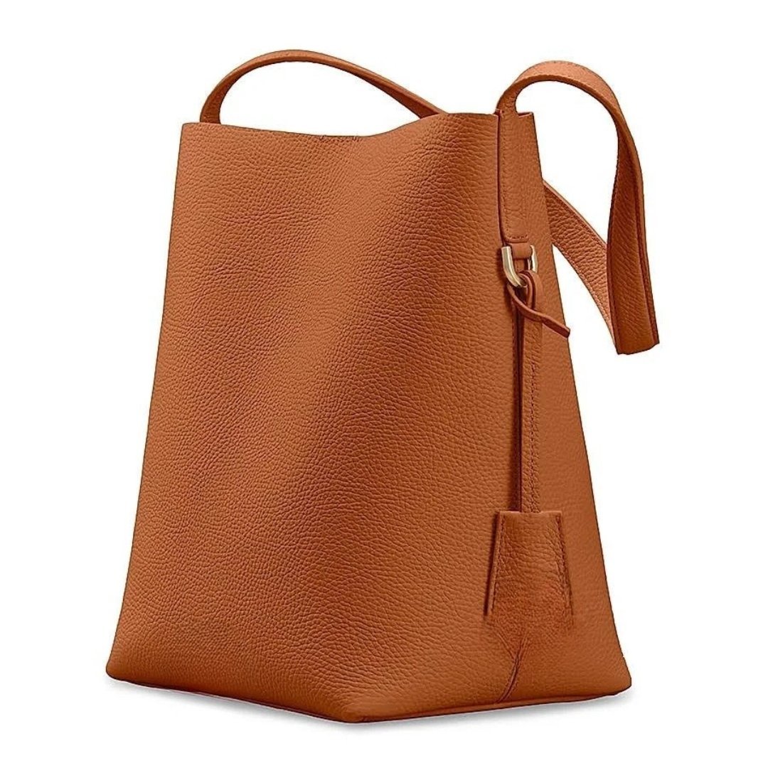 Classic Brown Leather Shoulder Bag for Women Everyday Style Elegance - Image 4