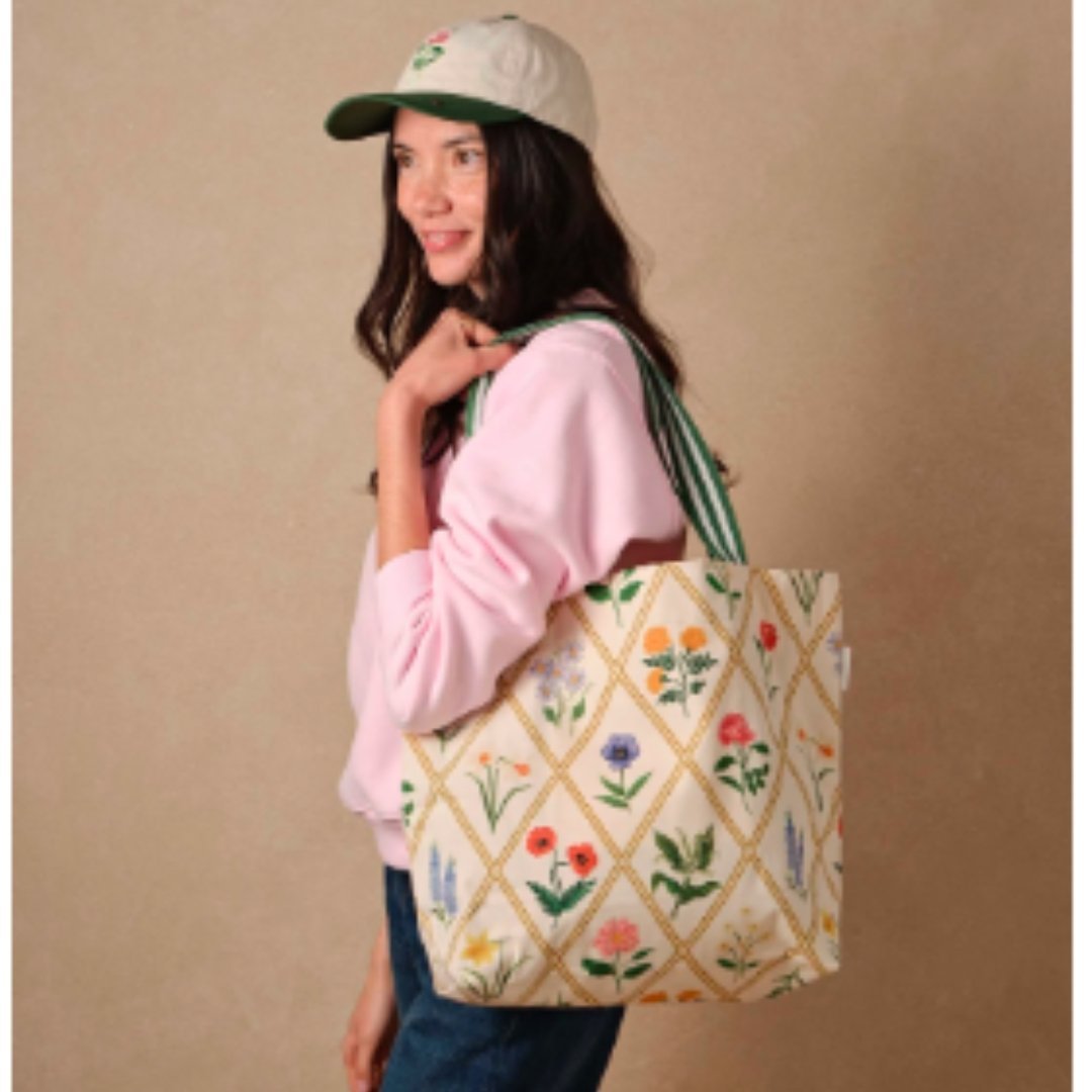 Beautiful Floral Printed Canvas Tote Bag for Women Everyday Fashion - Image 4